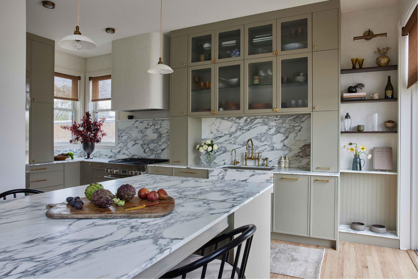 CostFriendly High Design in Lincoln Park Semihandmade