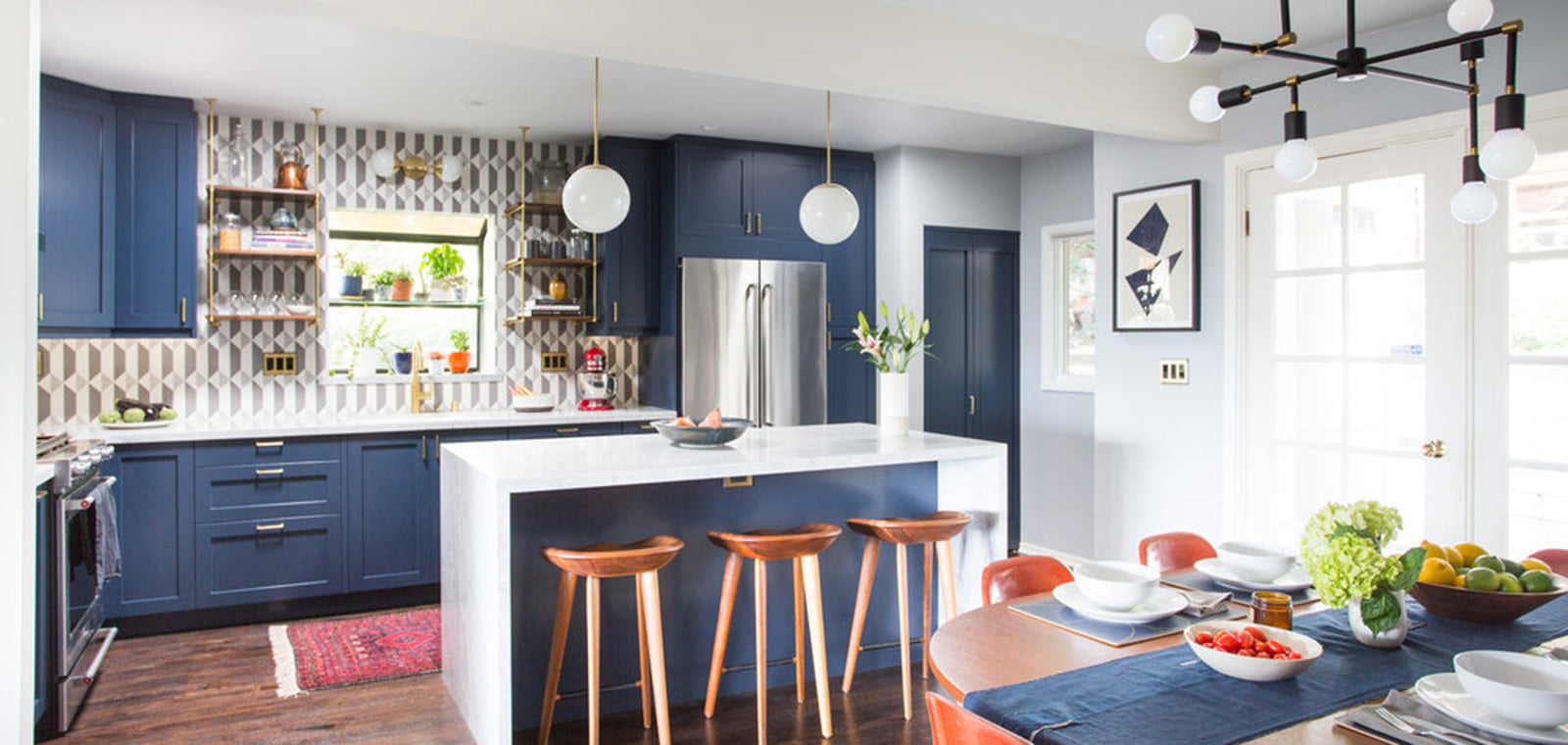 Trendy L.A. Kitchen in DIY Shaker