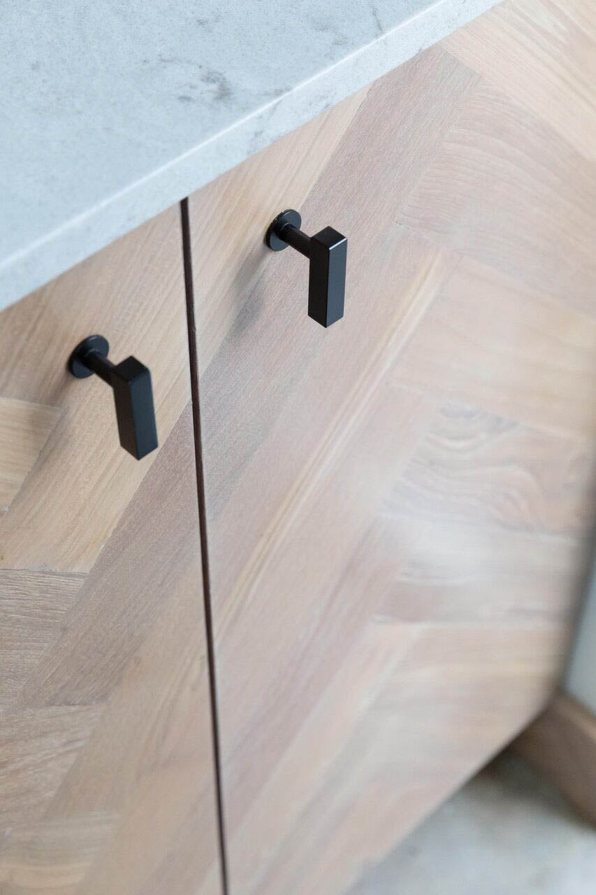 24" Bar Pull Brushed Brass
