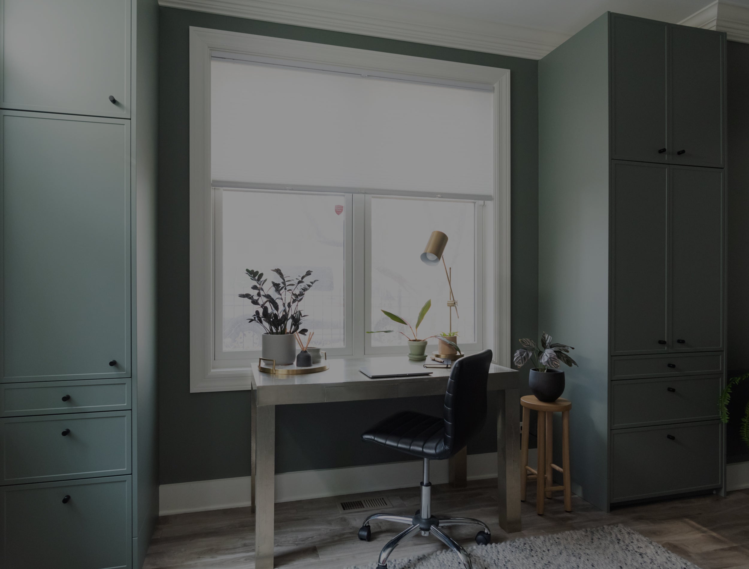 A Calm and Cozy Office