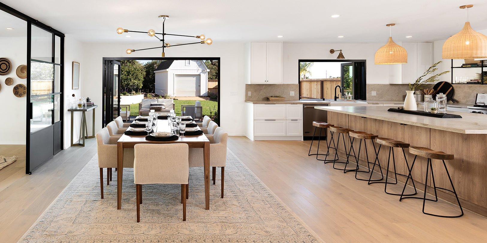 A Modern California Ranch House Using Impression Tahoe