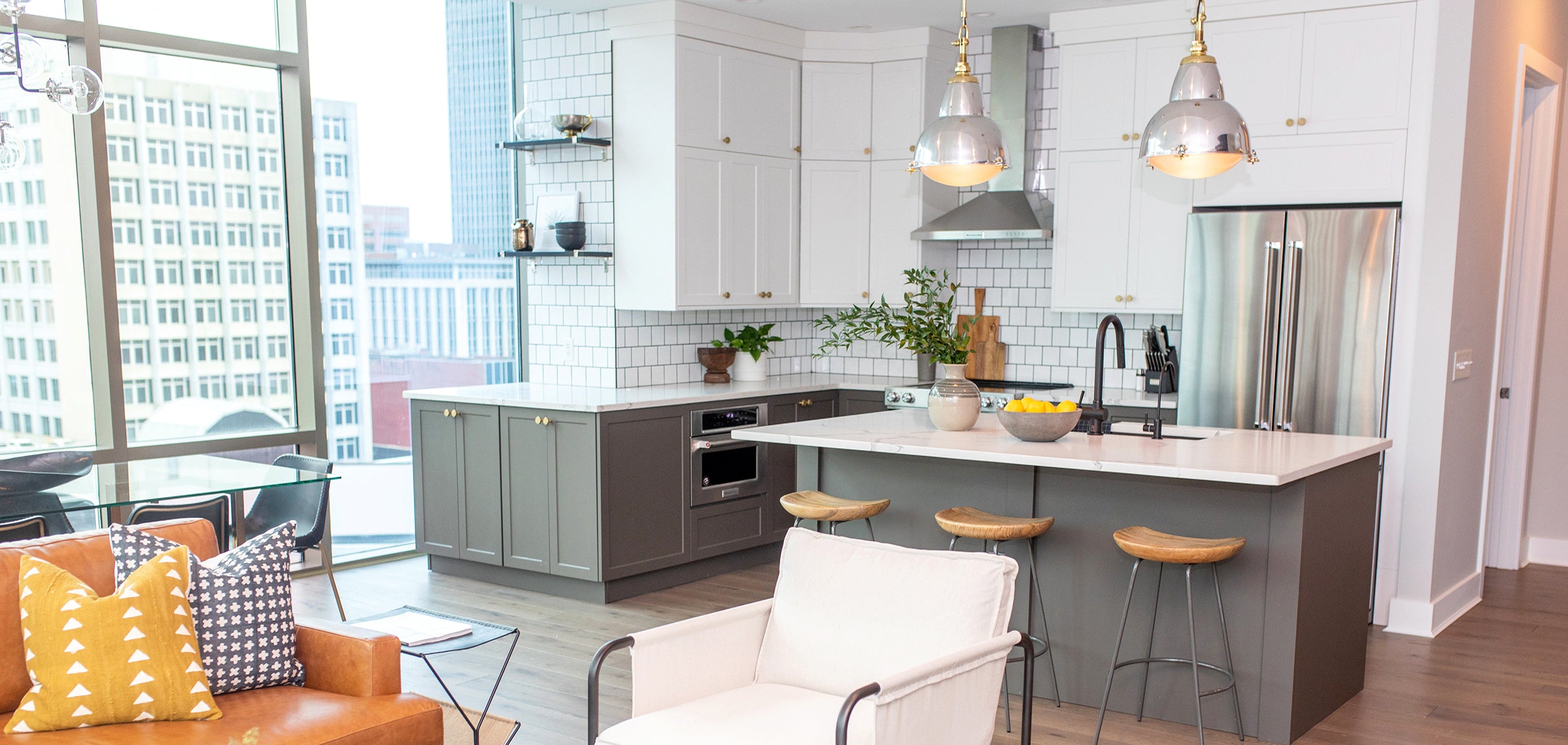 Modern Two-tone Kitchen in this Downtown Condo