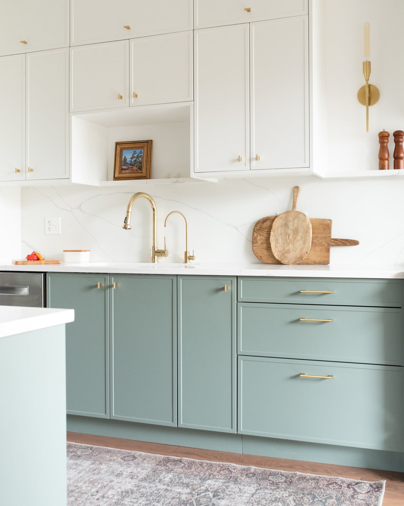 White + Moss Quarterline